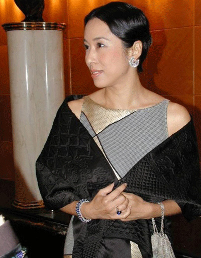 �����᣺���T�P��ס���腖Ů��