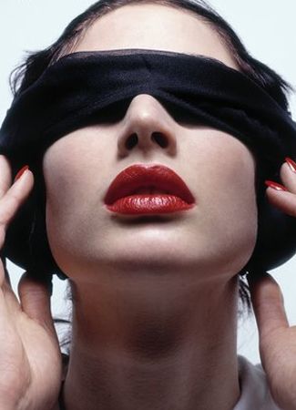 ���ڹ��� ׌����н���С��ɫ