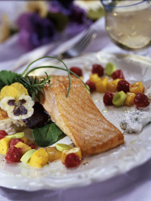 多喝水少吃咸 九個改變10天變一雙美腿