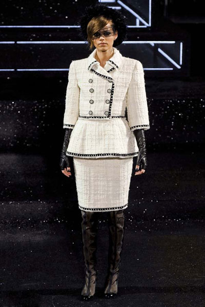 �ڰ�ϵ���΃� ����ȹ���o�k�T��