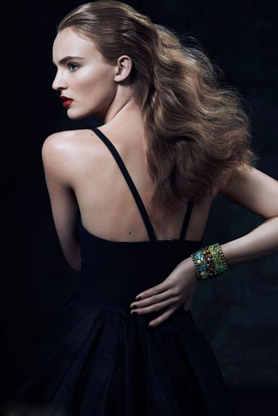 �����볬ģ��⌚�� ���[���A�r�д�Ƭ