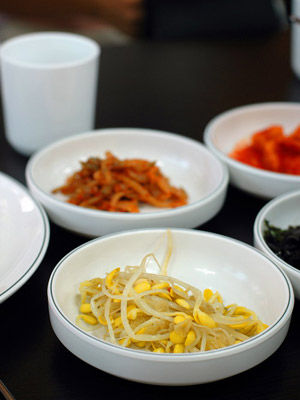 一舉兩得 八個(gè)訣竅讓你吃飽又減肥