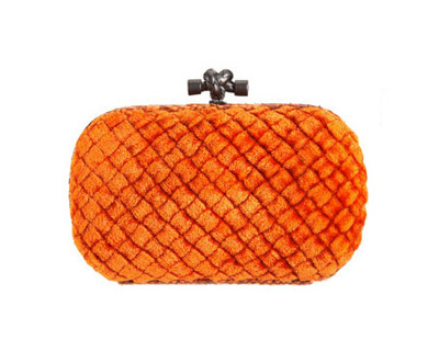 ��ɫ���� �����ִ�����ůɫ�{