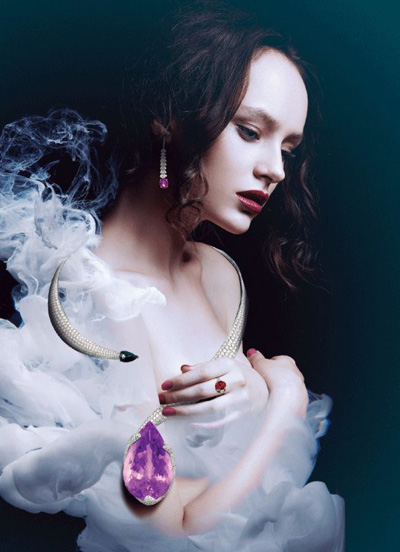 彩寶魅惑:讓女人綻放妖嬈與絕美