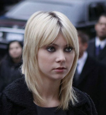 緋聞5即將開播 搖滾小J妝容進化史