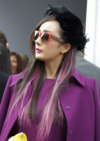 楊冪性感拼范爺 米蘭時裝周氣場強