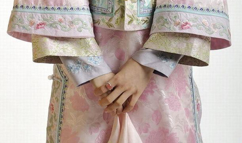 �������@�ġ�Ů�b�O(sh��)Ӌ(j��)�v������(x��)��(ji��)߀ԭ���bԭò