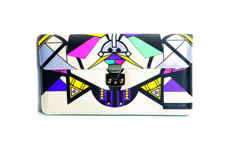 這是變形精鋼?一只手包搶盡眼球