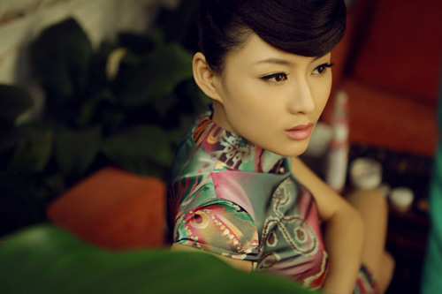 ���۪������������N����