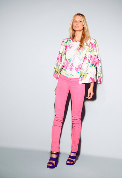 王菲“傳奇”靚麗美裙裝