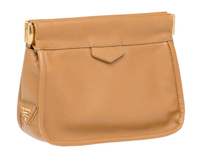 ����ɫ������񼾸��܌�