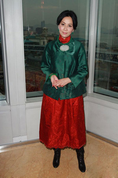 劉嘉玲旗袍裝奢華貴氣氣場足