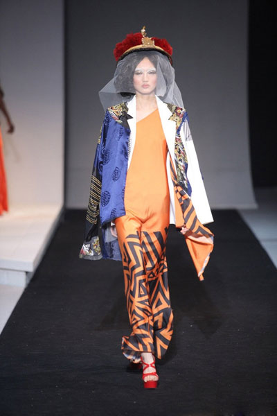 2012�߼����ƕr�b�� ��Խ���u��