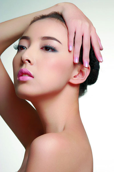 偷師彩妝師 怎么畫眼線不暈染