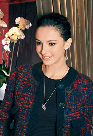 �໨�ɰ���Ȼ�����ġ���ƿ���錚