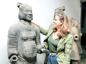 Ů�Ա��Rٸ ��(d��ng)�vʷ�c�Ļ���Y(ji��)��