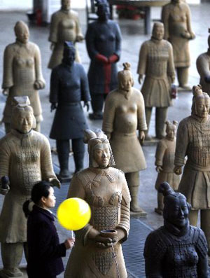 Ů�Ա��Rٸ ��(d��ng)�vʷ�c�Ļ���Y(ji��)��