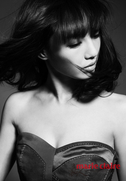 �װٺκڰ״�Ƭ С¶���e���Ը�