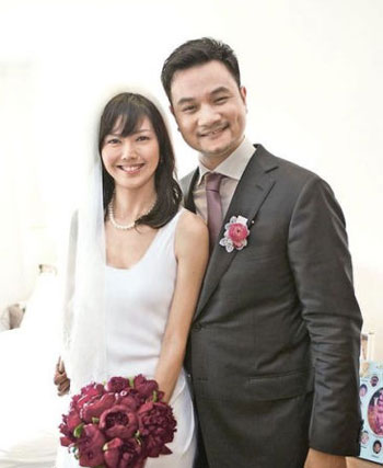 劉璇王弢美國完婚 盤點2011年幸福一對的明星