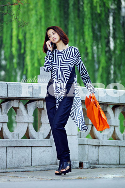 ���ˇ�DƬ����չŮ������ ���I���ĕr�г���