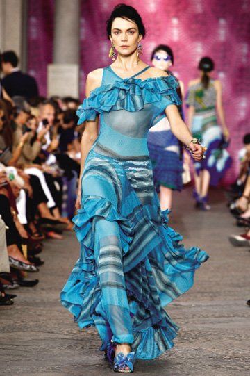 ����2012����ʮ�����L���ܴa ׌��վ�ڳ���ǰ��