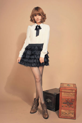 ���˹��A�����] ���������İ�ɫ�b��