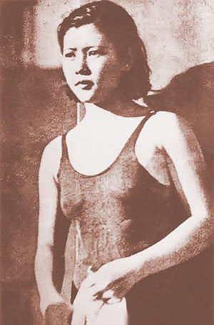 19�q��Ů��܊����܊�yʮ����̫