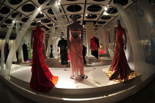 �A�y�L�� �Ї���������չ