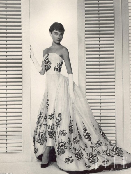 �������g����ʹ �ձ��Q��83����