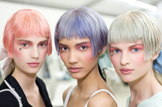 �k���ഺɫ �����һ����ۊy