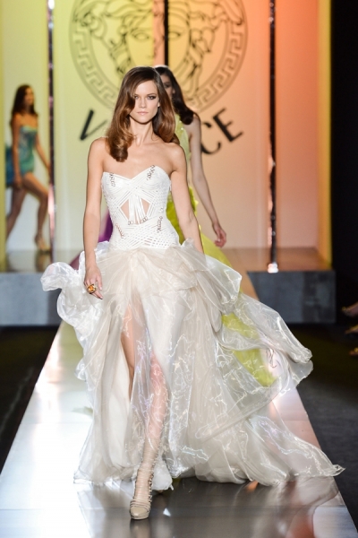 VERSACE�ﶬ�߶���ˮ���е�����ɯ