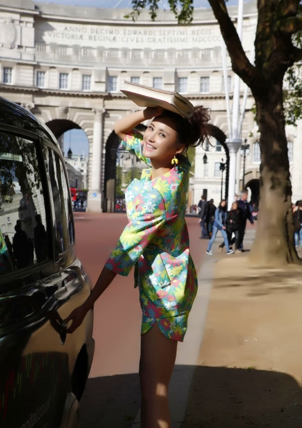 ���ˇ���ؽ��^���� �黨ȹ�b������