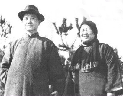 �������Ů���M(j��n)��ʷ