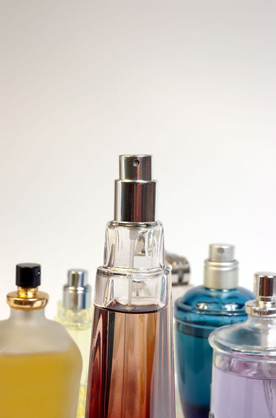 三個小妙招幫你鑒定香水品質