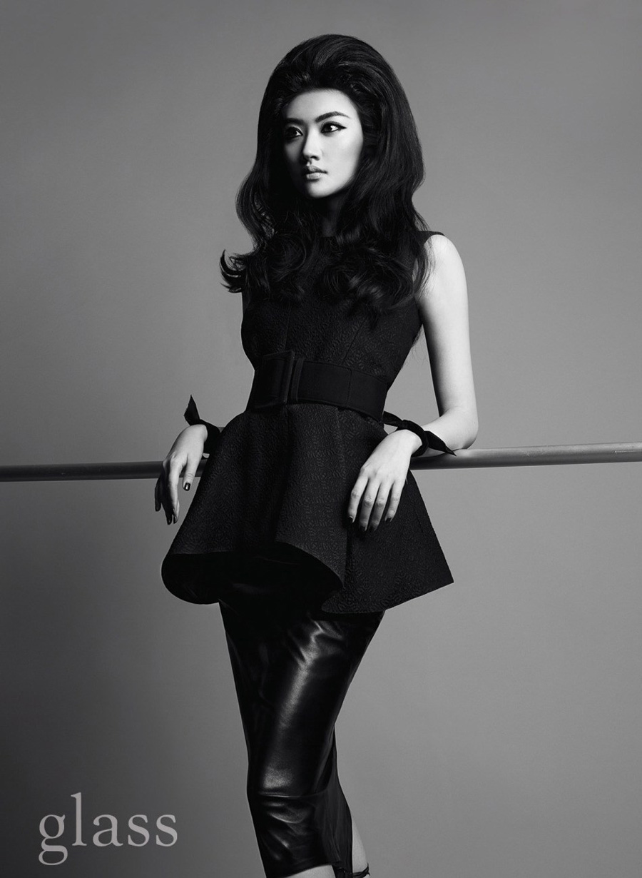 �����׵��⿯���� ����(zh��n)�ڰ׏͹�Ů��