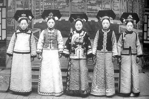 ��m�Ͻ��ǃȡ��ыDԺ����ʵ�������ѵČmŮ