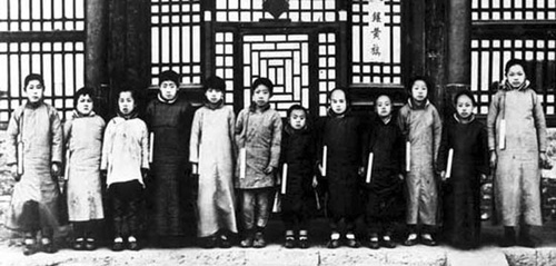 ��m�Ͻ��ǃȡ��ыDԺ����ʵ�������ѵČmŮ