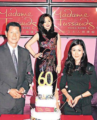 ������ǰ��ӭ��60�qڤ�� ���Ϟ��Q����������