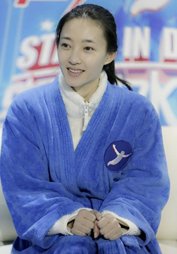 �݆T��������ˮ����߼t �������Ů�� 