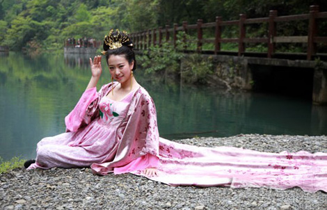 ���Ѿ������������٬F�vʷ���� �����Ĵ���Ů�o�B�Ӱ 