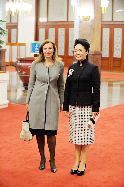 �з���һ���˕r��PK �������Ś��ʮ��