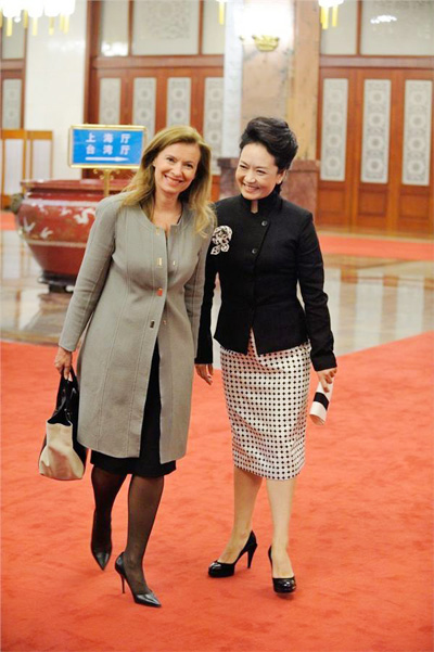 �з���һ���˕r��PK �������Ś��ʮ��