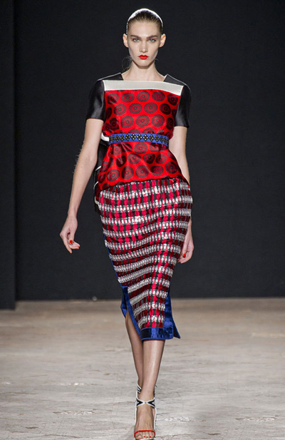 東方印花夏日秀風情 呂燕高圓圓爭演繹