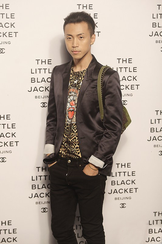 ��������Ѹ�ȱ��ǳ�ϯ�r(sh��)�ДzӰչ