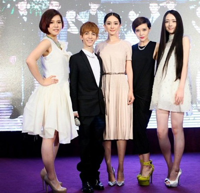 С�r�����û��R�ۿ옷�󱾠I ����������Ƭ��������