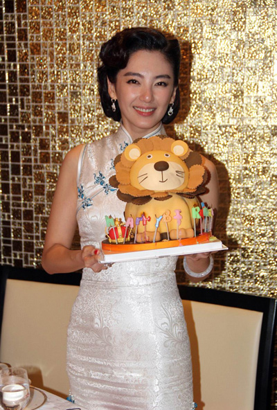 張雨綺穿旗袍慶生活色生香 開旗袍派對