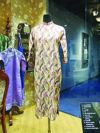 �������첩���^��������������