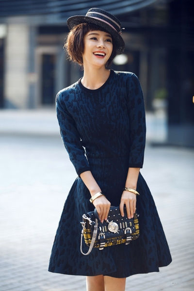 ��Ó���b ��������Ԭ�����r(sh��)�д�Ƭ