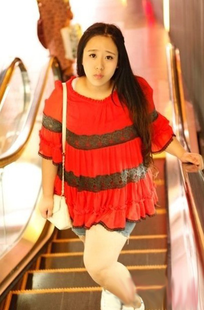 ����Ů����2���¿�˦60�� ����W�Ѻ�