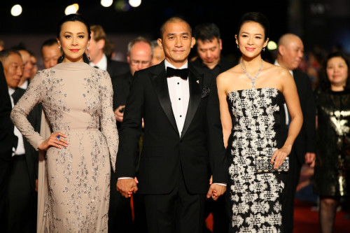 ���R�t̺�������V¶�� Ů��������